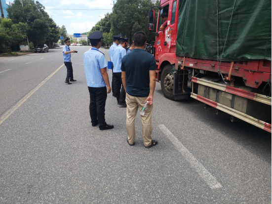 北湖区石盖塘街道开展道路交通安全检查